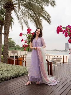 Hania Aamir feet photo 1