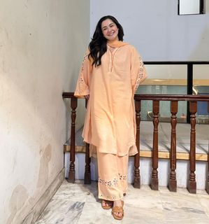 Hania Aamir feet photo 11