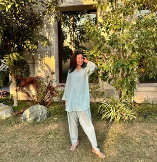 Hania Aamir feet photo 10