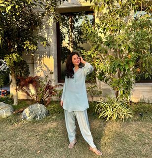Hania Aamir feet photo 9