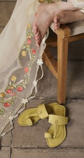 Hania Aamir feet photo 7