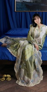 Hania Aamir feet photo 2