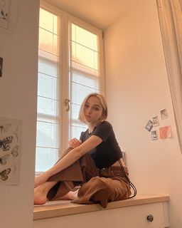 Hania Puchalska feet photo thumbnail