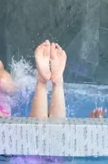 Hania Puchalska feet photo thumbnail