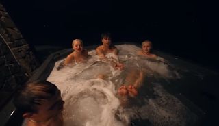 Hania Puchalska feet photo thumbnail