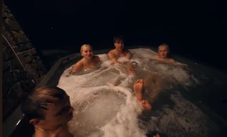 Hania Puchalska feet photo thumbnail