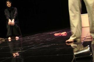 Hanie Tavassoli feet photo 3