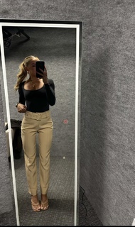 Hanna Cavinder feet photo 1