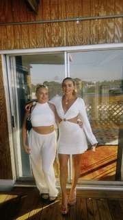 Hanna Cavinder feet photo 9