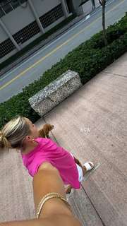Hanna Cavinder feet photo 17