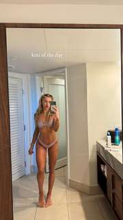 Hanna Cavinder feet photo 19