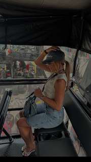 Hanna Cavinder feet photo 5