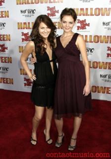 Hanna Hall feet photo 15