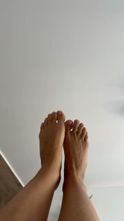 Hanna Iluszczenko feet photo 11