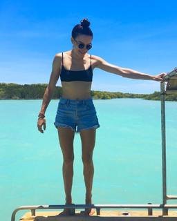 Hanna Mangan Lawrence feet photo 4