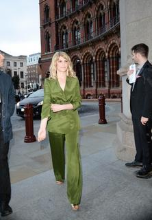 Hannah Arterton feet photo 19