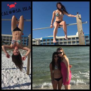 Hannah Barron feet photo thumbnail