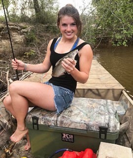 Hannah Barron feet photo thumbnail