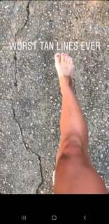 Hannah Barron feet photo thumbnail
