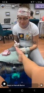 Hannah Barron feet photo thumbnail