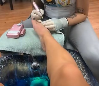 Hannah Barron feet photo thumbnail