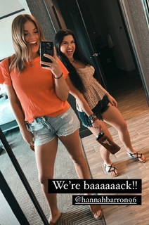 Hannah Barron feet photo thumbnail