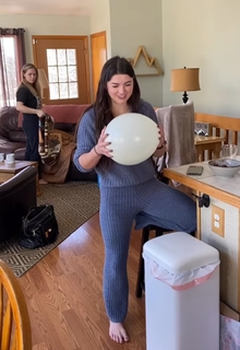 Hannah Barron feet photo thumbnail