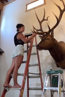 Hannah Barron feet photo thumbnail