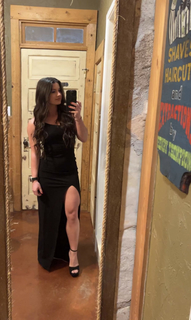 Hannah Barron feet photo thumbnail