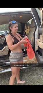 Hannah Barron feet photo thumbnail