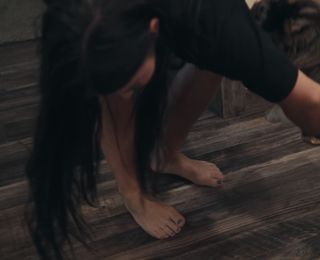 Hannah Barron feet photo thumbnail