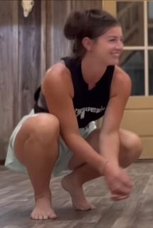 Hannah Barron feet photo 16