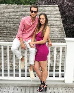 Hannah Berner feet photo thumbnail