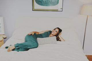 Hannah Berner feet photo thumbnail