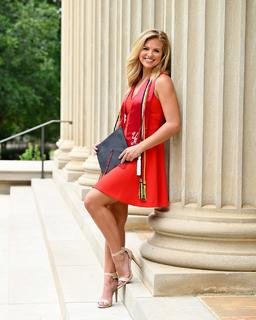 Hannah Brown feet photo 18