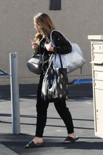 Hannah Brown feet photo 15