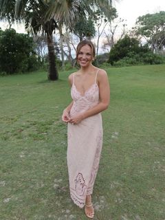 Hannah Brown feet photo 2