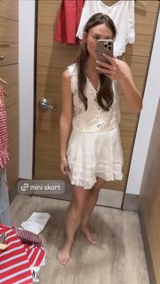 Hannah Brown feet photo 10