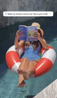 Hannah Brown feet photo 1