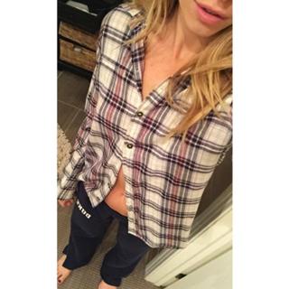 Hannah Cranston feet photo 6