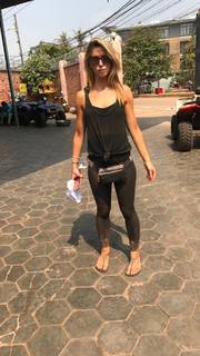 Hannah Cranston feet photo 17