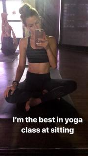 Hannah Cranston feet photo 14