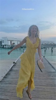 Hannah Dodd feet photo 4