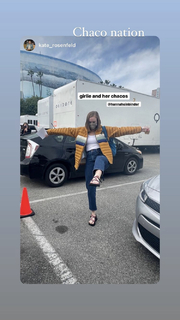 Hannah Einbinder feet photo 9