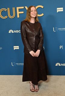 Hannah Einbinder feet photo 15