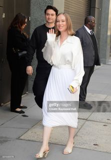 Hannah Einbinder feet photo 2