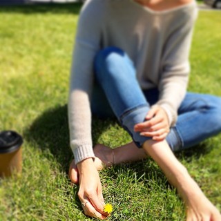 Hannah Emily Anderson feet photo 3