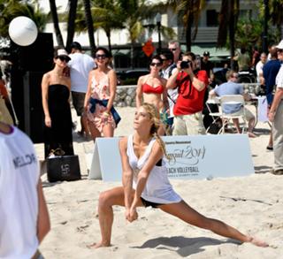 Hannah Ferguson feet photo thumbnail