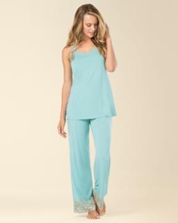 Hannah Ferguson feet photo thumbnail