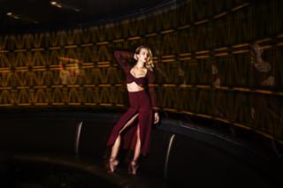 Hannah Ferguson feet photo thumbnail